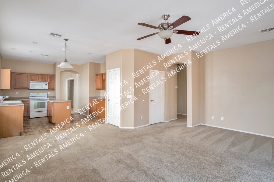 Building Photo - 4451 E Moreno Ct