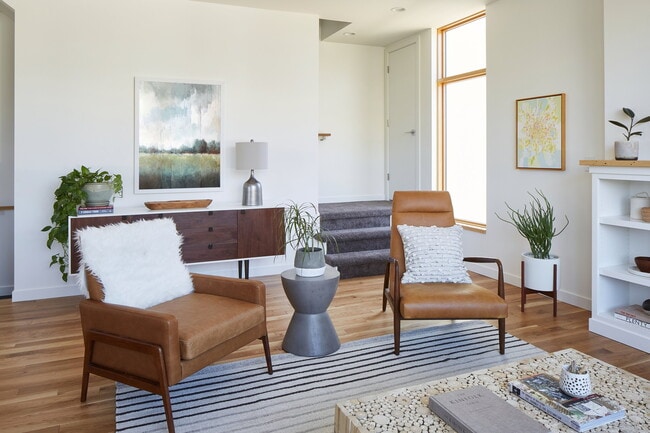 Building Photo - 1014 SE 42nd Ave