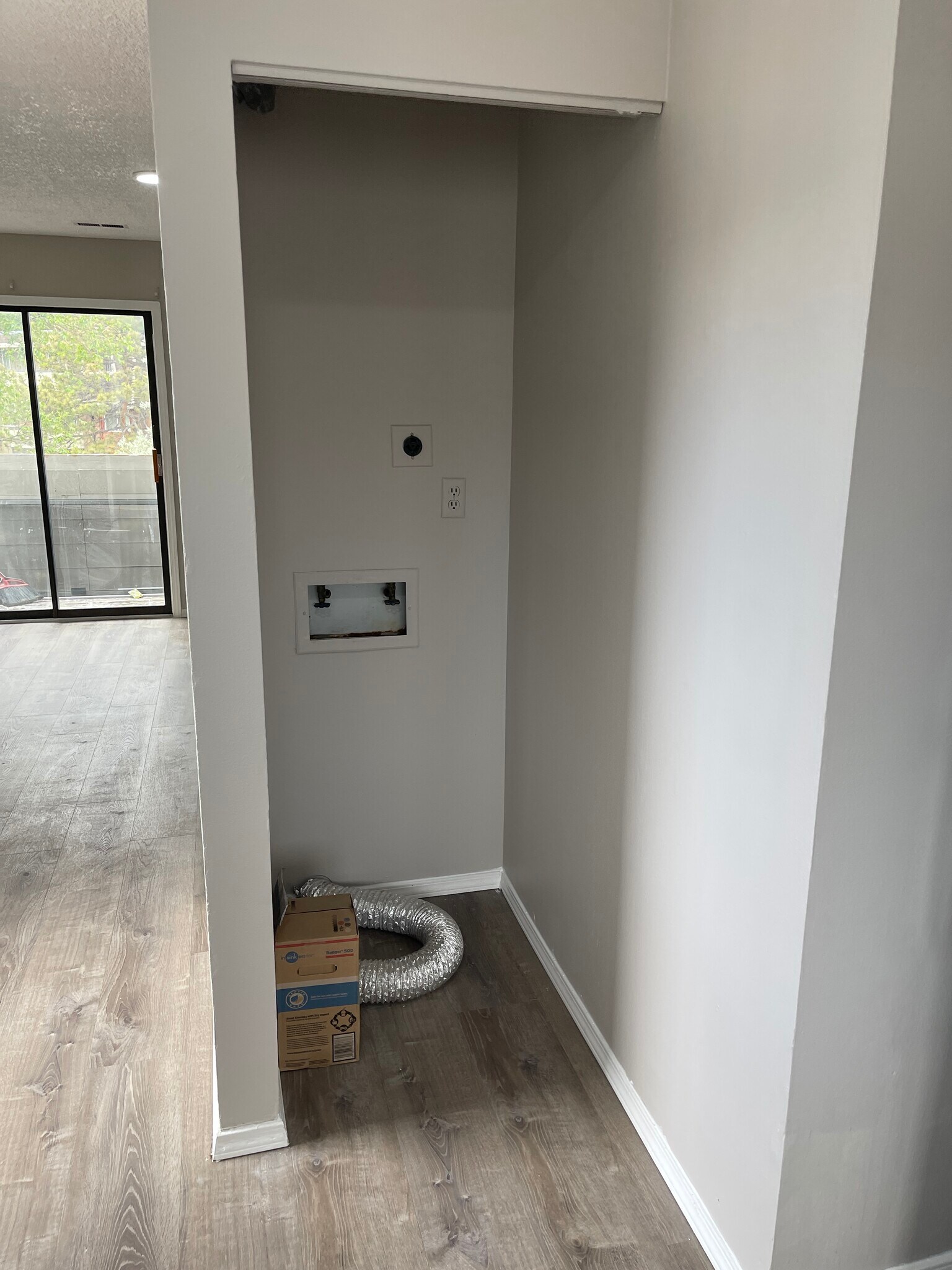 Building Photo - 1003 Mazatlan Cir