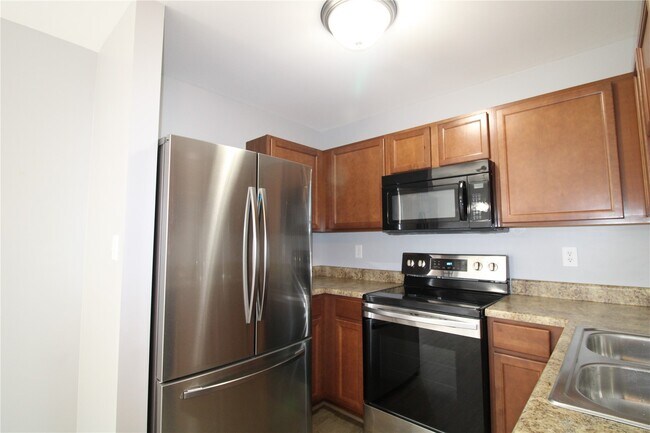 Building Photo - 440 Wild Oak Dr