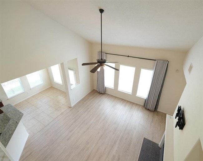 Building Photo - 12802 Flat Creek Dr