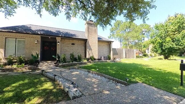 Building Photo - 3339 Country Club Blvd