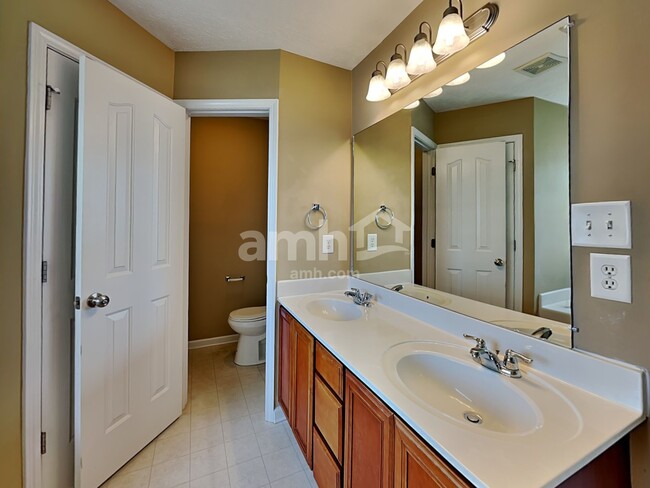 Building Photo - 4324 Pender Ct