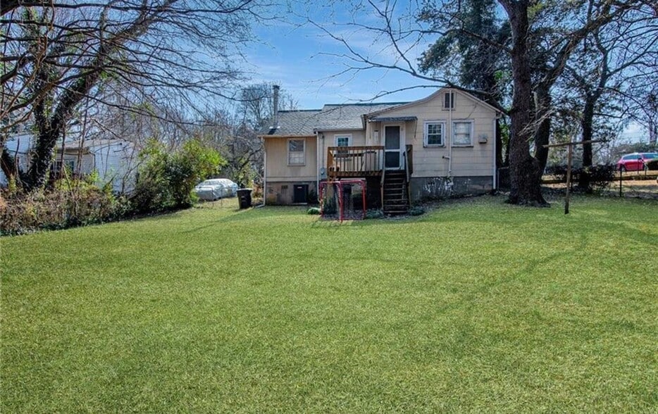 Building Photo - 3255 Arlington Dr