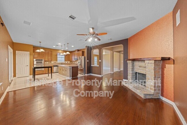 Building Photo - 141 Springtree Gate