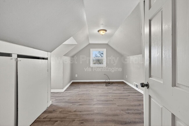 Building Photo - 1157 Redman Blvd