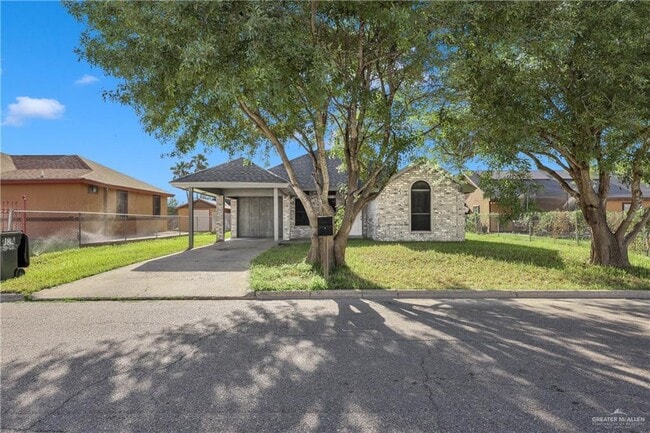 Building Photo - 7538 Camelot Dr