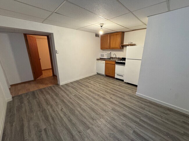 Building Photo - 2503 Olive St