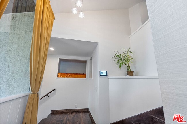 Building Photo - 4713 Bedel St