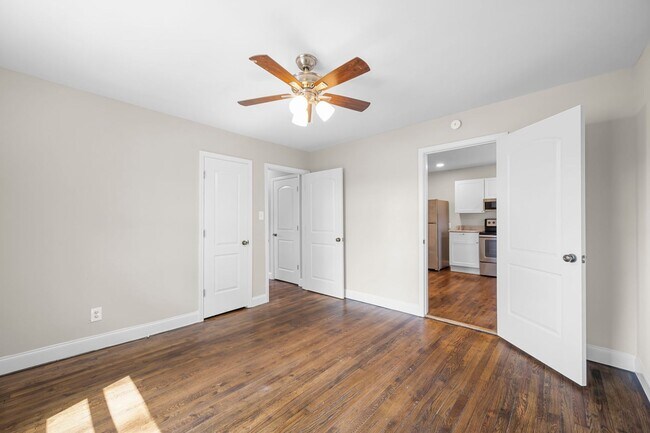 Building Photo - 204 Booth Rd