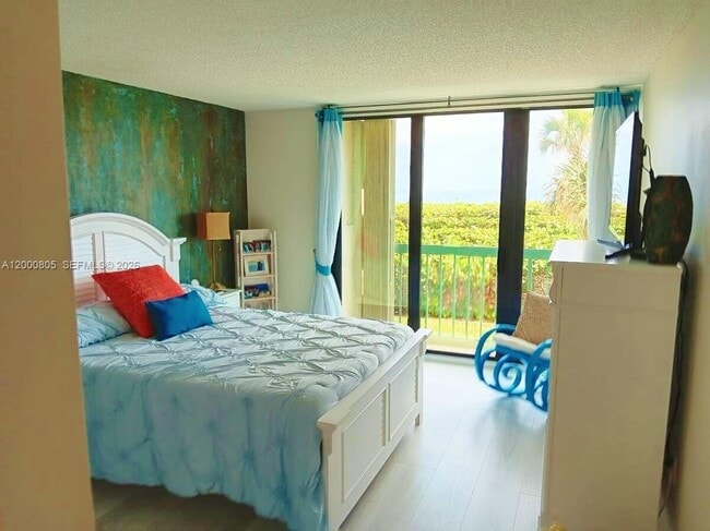 Building Photo - 9900 S Ocean Dr