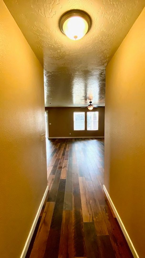 Building Photo - 3 Bed (+ bonus room) 2 Bath Home in Meridi...