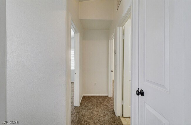 Building Photo - 4040 Castle Cove Dr