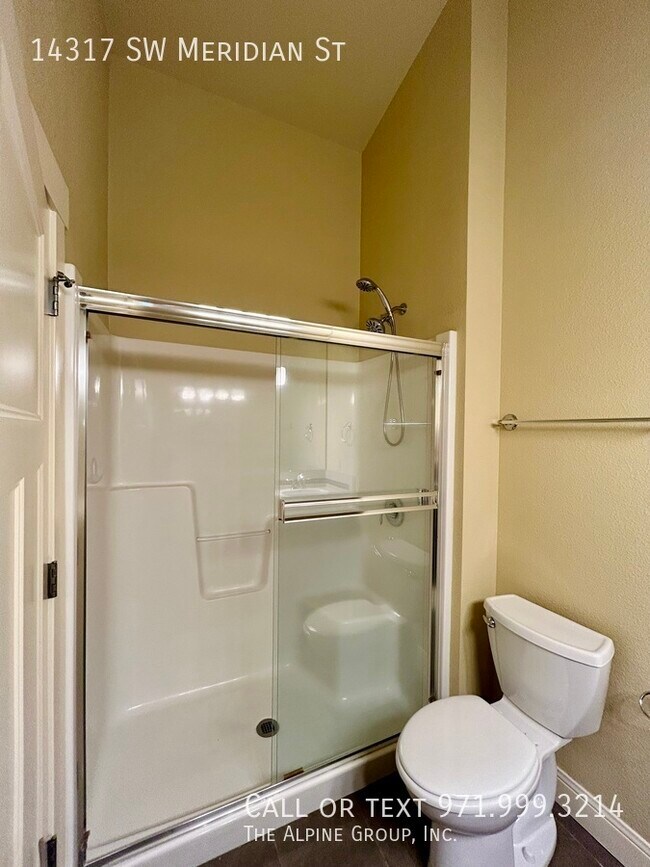 Building Photo - 14317 SW Meridian St