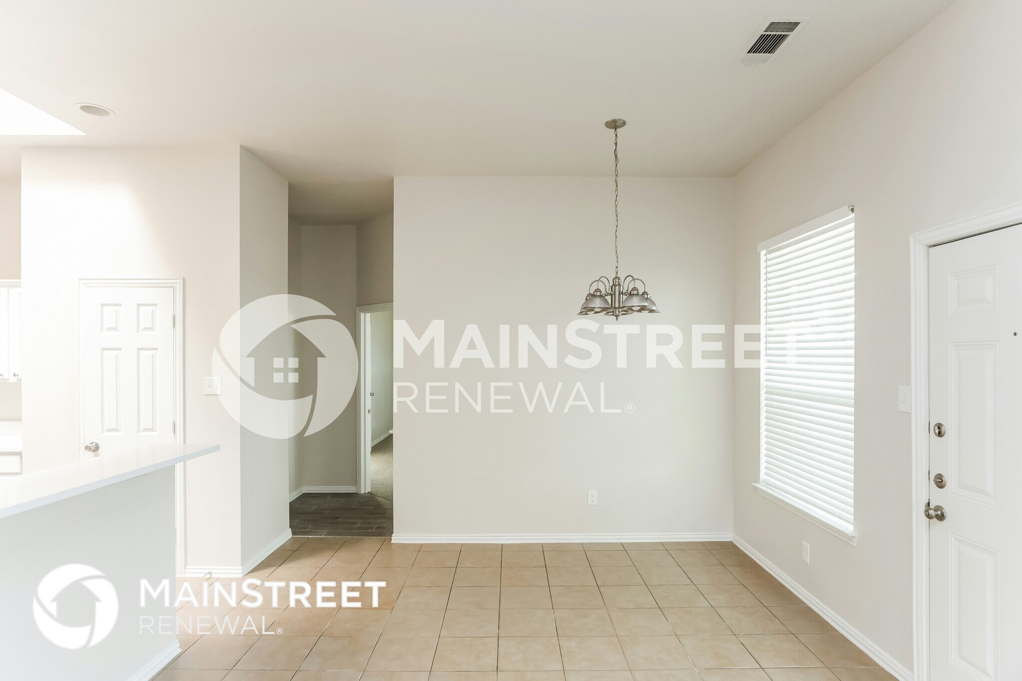 Building Photo - 700 Shady Meadow Ln