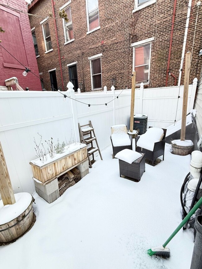 Building Photo - Newly Remodeled 3 Bed Ged 2 Bath Single-Family Home- Modern updates and Prime Location!