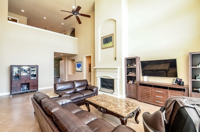 Building Photo - 2239 Monarch Terrace Dr