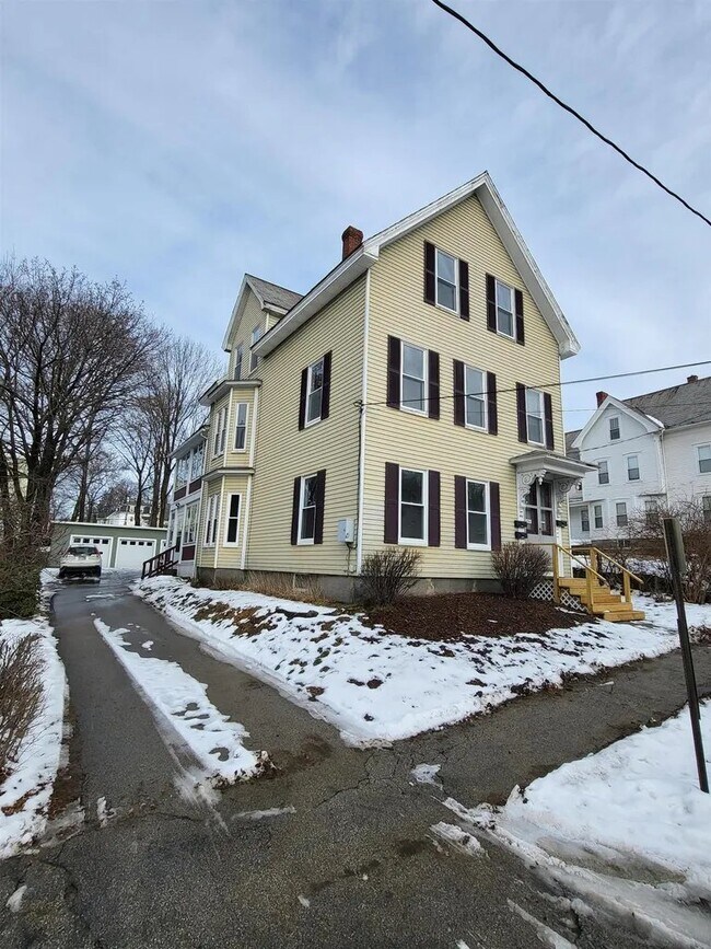 Building Photo - 324 E High St