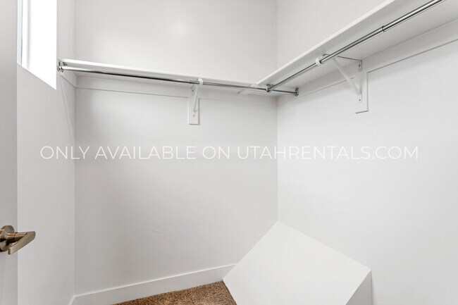Building Photo - 768 S 1600 W