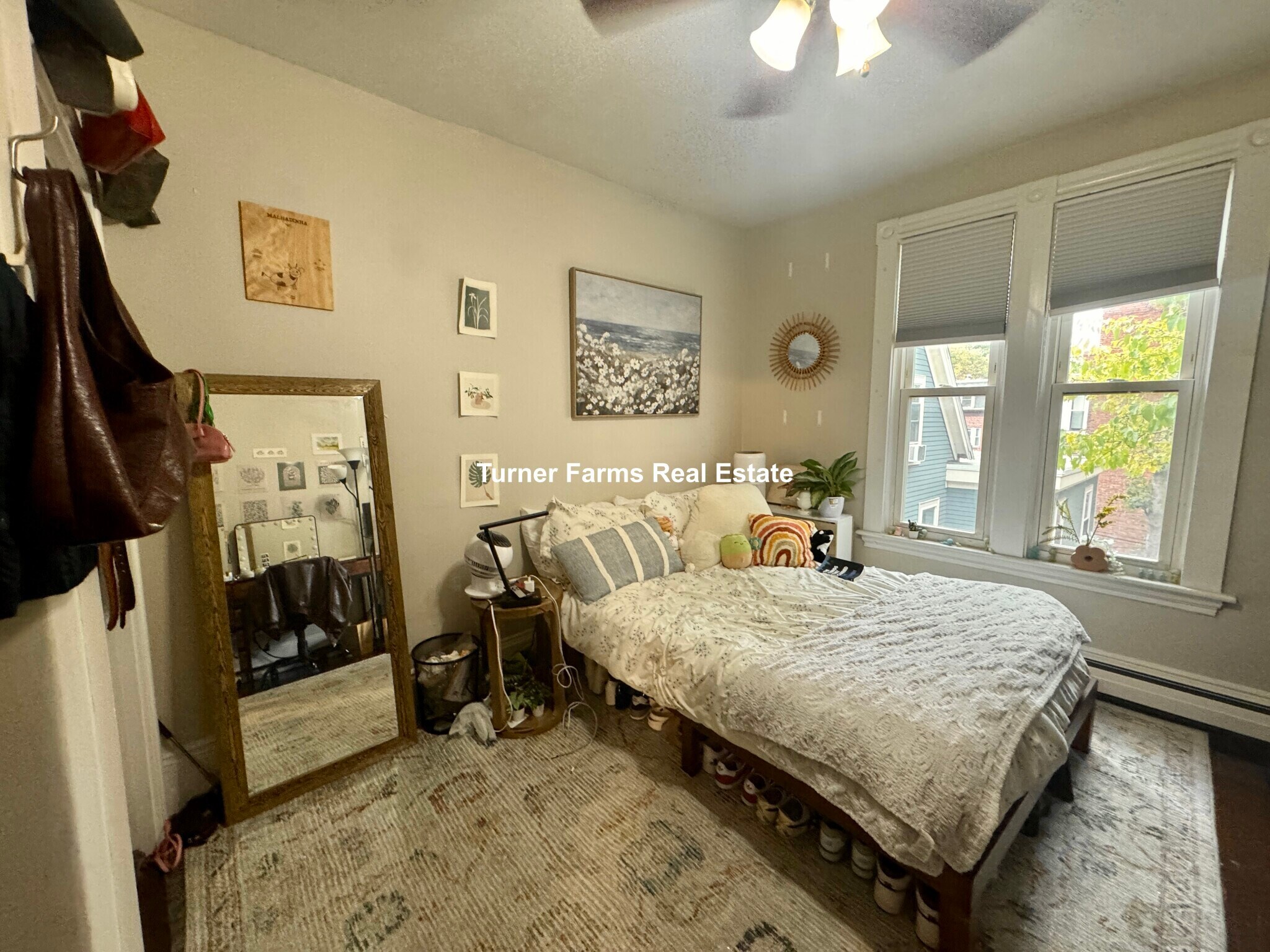 Building Photo - 717 Parker St