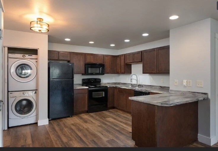 Building Photo - 2236 Baxter Ln