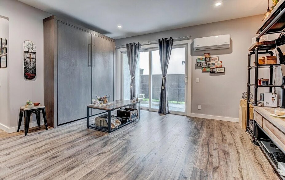 Building Photo - 8027 Caminito de Pizza