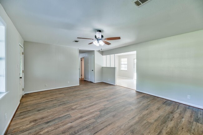 Building Photo - 2778 FM3277