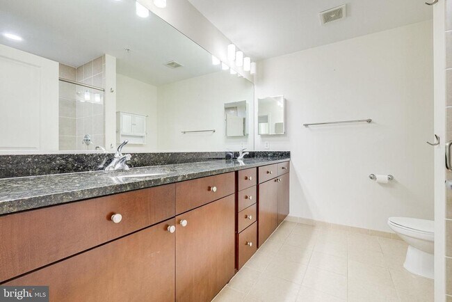 Building Photo - 155 Potomac Passage