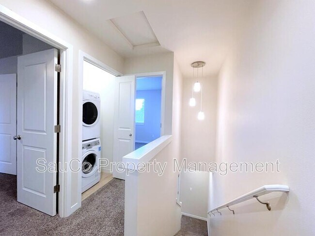 Building Photo - 17345 SW Blanton St