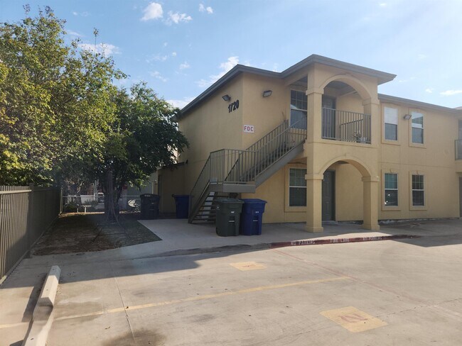 Building Photo - 1720 Juarez Ave