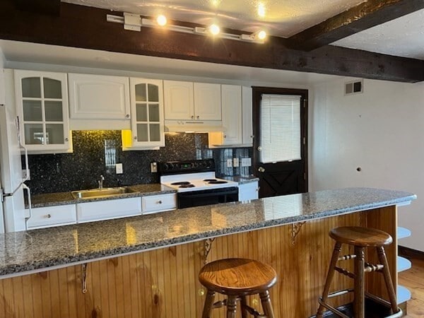 Building Photo - 16 Stowe Rd