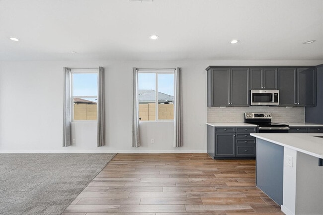 Building Photo - 641 S Davidson Ln