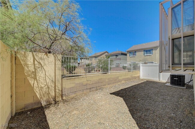 Building Photo - 2275 Windmill Grove Ct