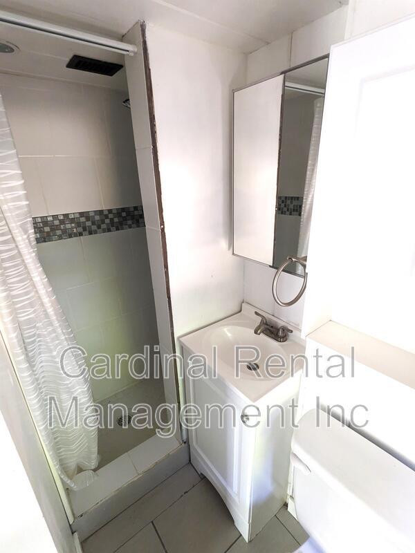 Building Photo - 730 Orange Dr