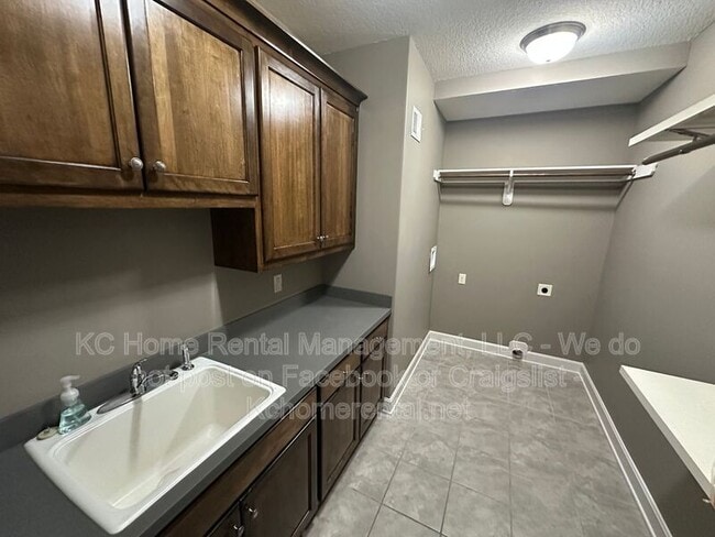 Building Photo - 4513 Sienna Ridge