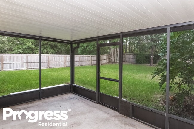 Building Photo - 471 Moby Dick Dr N