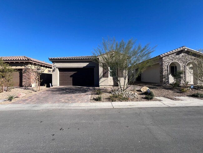 Building Photo - Immaculate 3 Bedroom Furnished Smart Home in Lake Las Vegas – A Tranquil Desert Oasis
