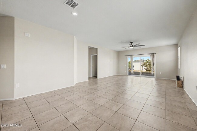 Building Photo - 3983 S 243rd Dr