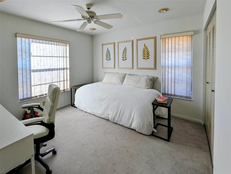 Building Photo - 5895 Autumn Lake Ln