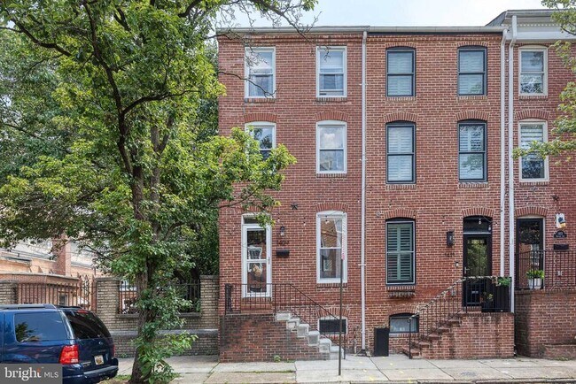 Building Photo - 1409 Battery Ave