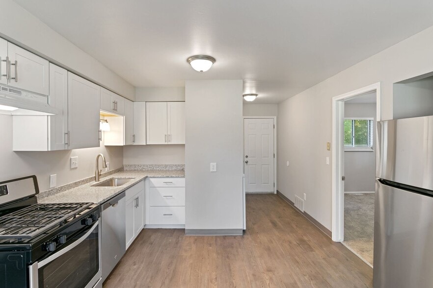 Interior Photo - Pine Run Apts, LLC