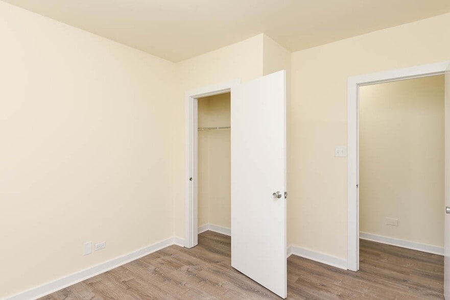 Building Photo - 1850 N Humboldt Blvd