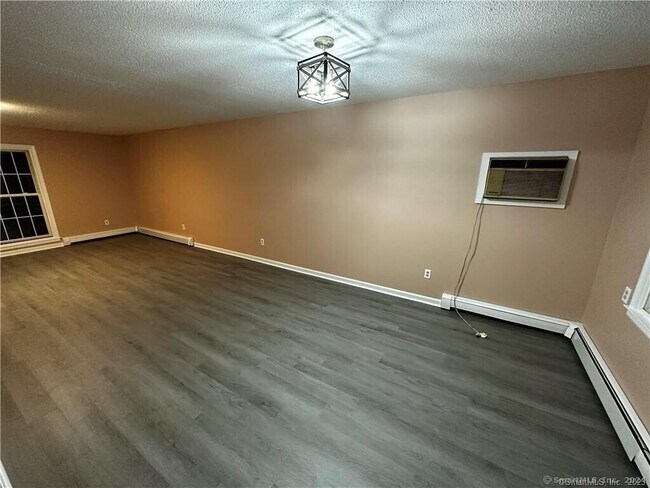 Building Photo - 193 Maple Hill Ave