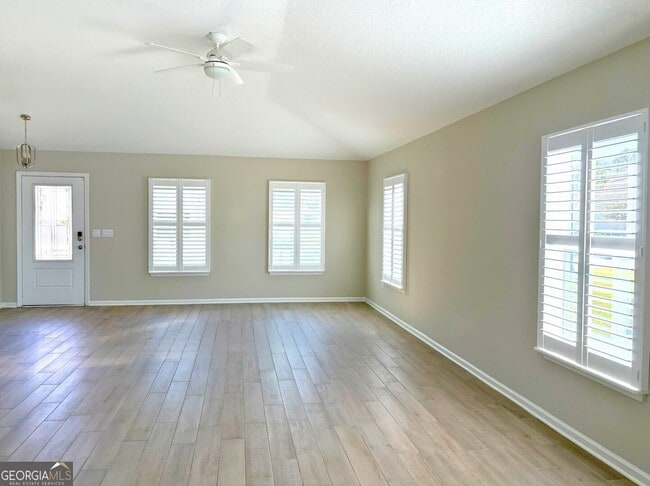 Building Photo - 312 Chinquapin Dr