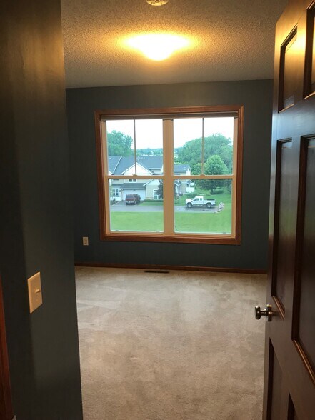Upstairs bed 1 - 2641 New Century Pl E