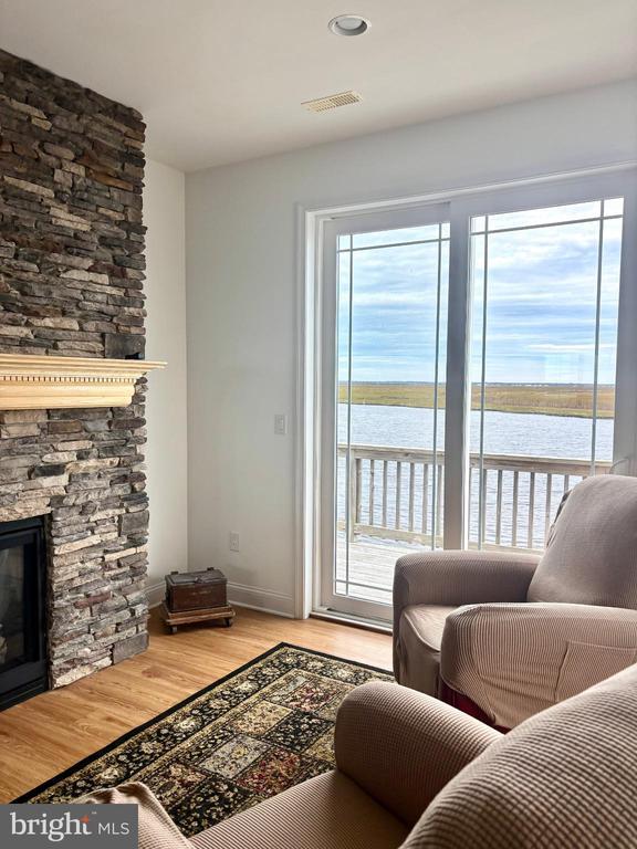 Building Photo - 448 Dock Rd