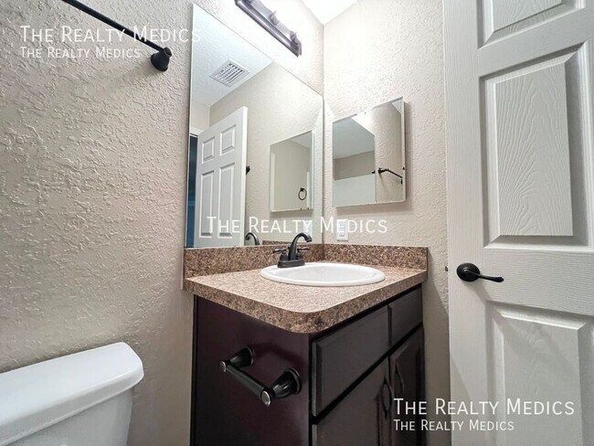 Building Photo - 83 Guava Pass