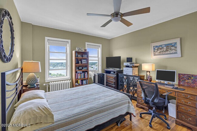 Building Photo - 400 Deal Lake Dr