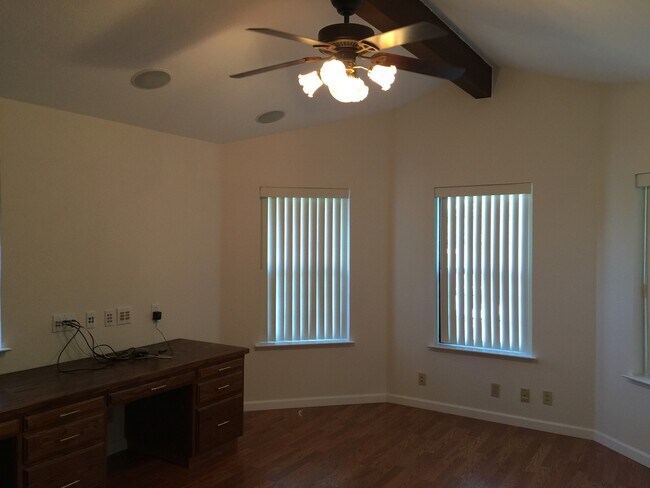 Building Photo - 8347 N 4th St