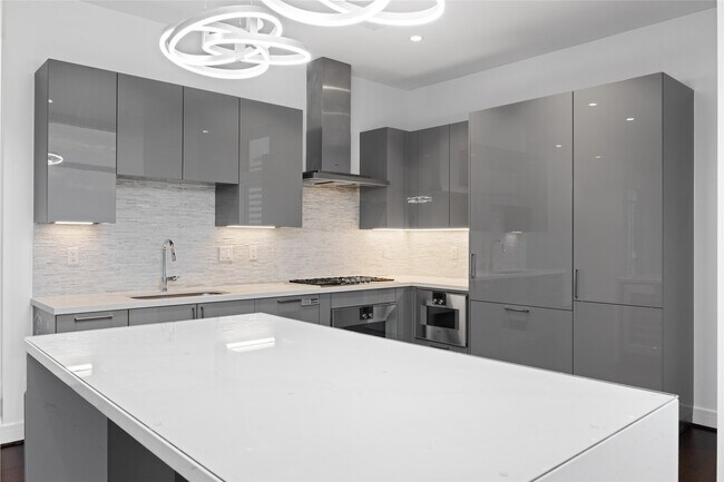 Building Photo - 4521 San Felipe St